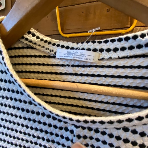 Zara | Textured Cropped Black and White Tee - Picture 3 of 7